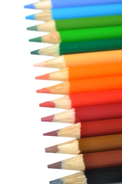 Kleurrijke potloden geïsoleerd op witte achtergrond — Stockfoto