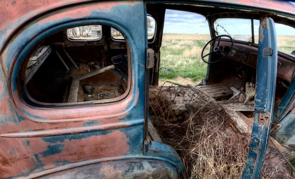 Véhicule abandonné Prairie — Photo