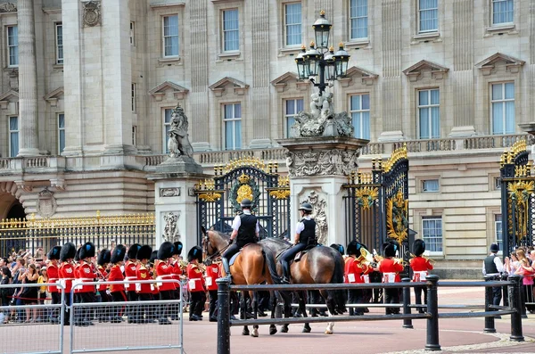 Queen's Guards — Stock Photo, Image