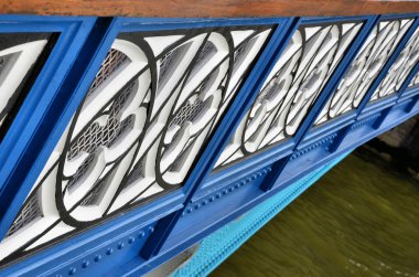 kule köprü korkuluk