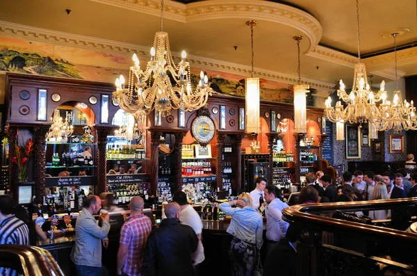 Pub típico inglés — Foto de Stock