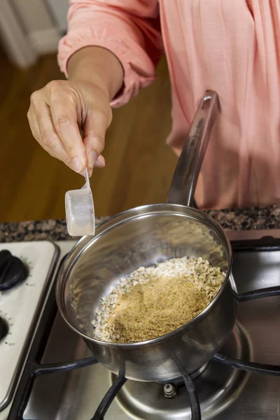 Germe di grano aggiunto alla colazione con farina d'avena — Foto Stock
