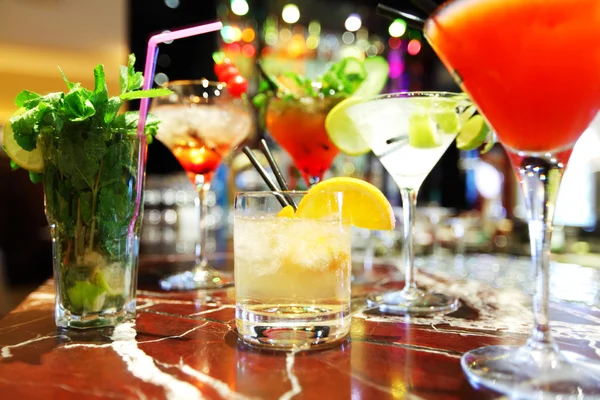 Bunte Cocktails — Stockfoto