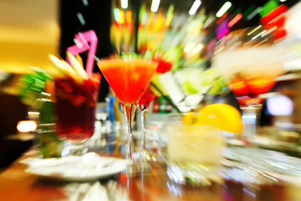 Renkli kokteyller — Stok fotoğraf