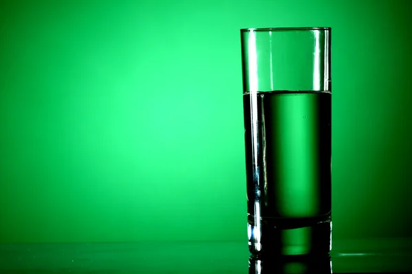 Voda na zelené — Stock fotografie