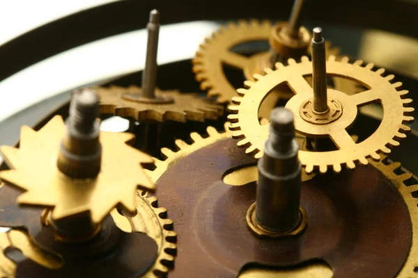 Engranaje mecánico del reloj —  Fotos de Stock