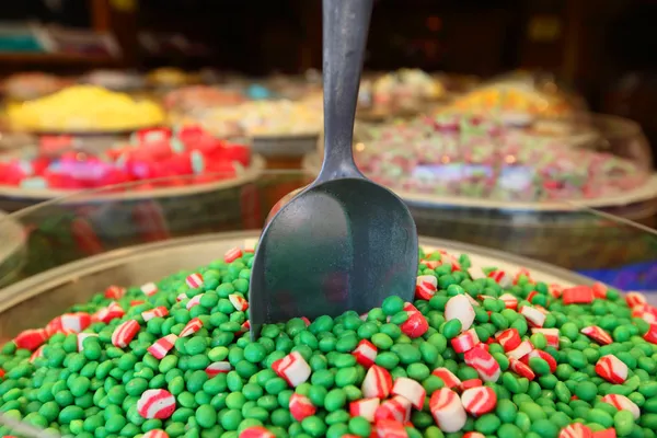 Деталі цукерок в магазині цукерок — стокове фото