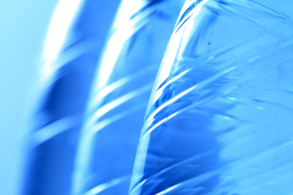 Acqua blu in bottiglia — Foto Stock