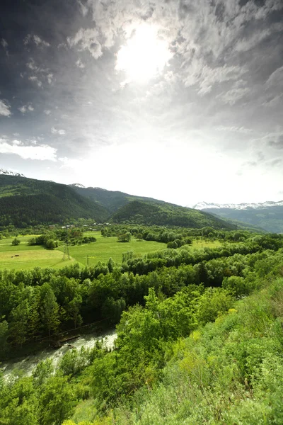 Горная долина в Швейцарии — стоковое фото