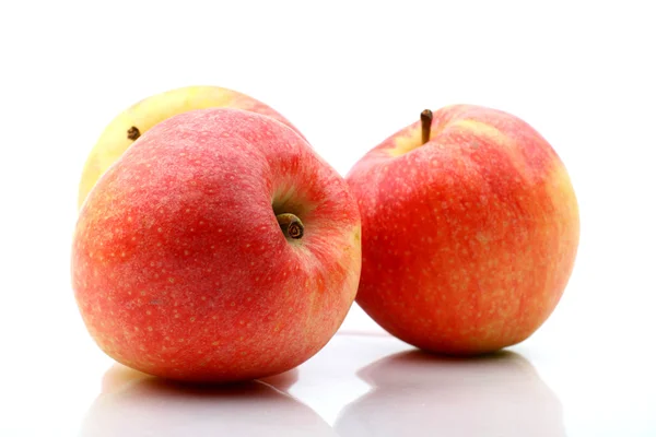 Tre äpple — Stockfoto