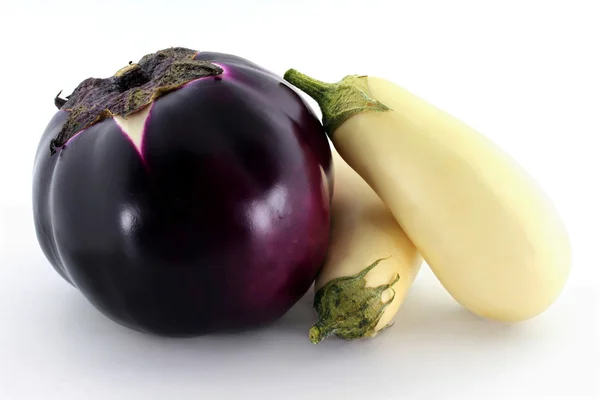 Organic Assorted Eggplants. — Stock Photo, Image