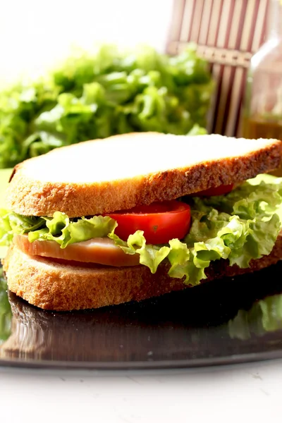 Λαχανικά και μπέικον σάντουιτς — Φωτογραφία Αρχείου