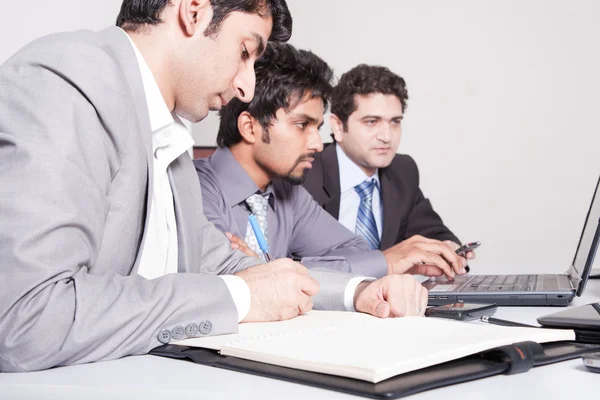 Three businessmen in a meeting — Stock Photo, Image