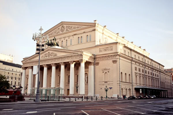 Bolşoy Tiyatrosu ana binaya gün batımında, Moskova — Stok fotoğraf