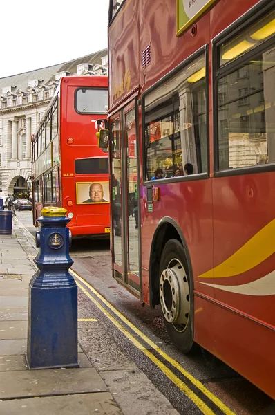 ロンドンのバス — ストック写真