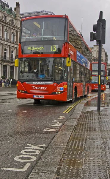 Лондонский автобус — стоковое фото
