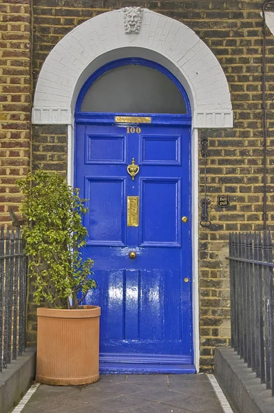 Puerta azul — Foto de Stock