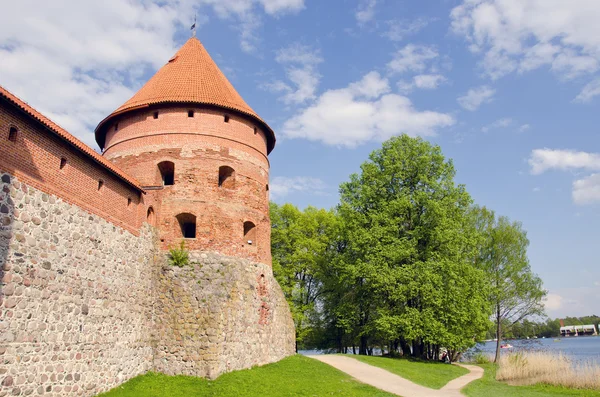Ancient lithuanian castle Trakai tower — Stock Photo, Image