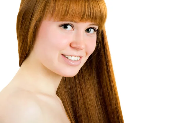 Hermosa mujer pelirroja joven con pelo largo belleza recta . — Foto de Stock