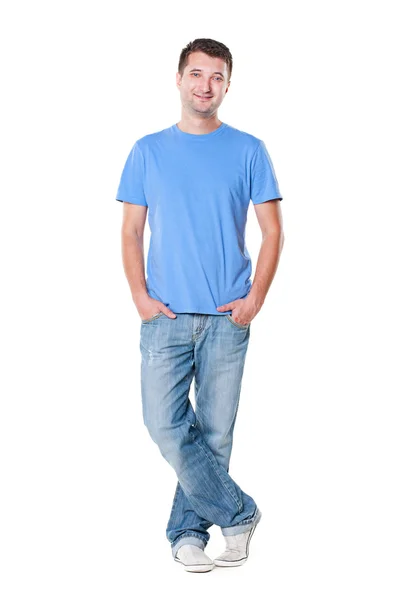 Jovem sorridente em camiseta azul — Fotografia de Stock