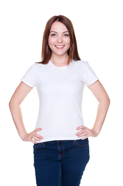 Молодая женщина в футболке — стоковое фото