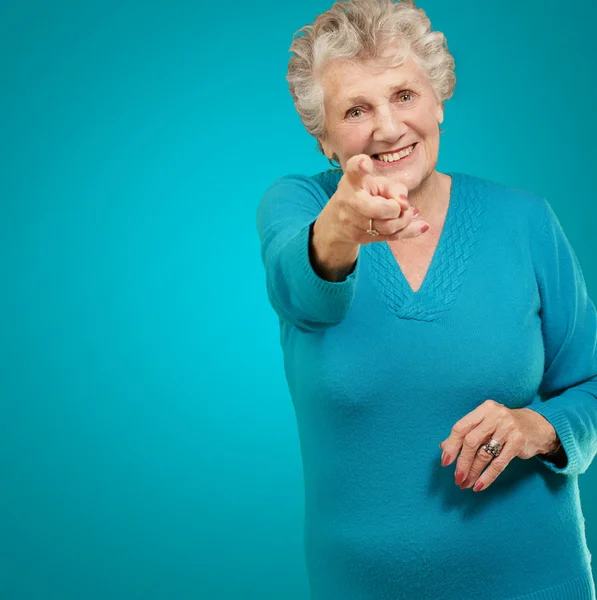 Portrait Of Woman Pointing Her Finger — Stock Photo, Image