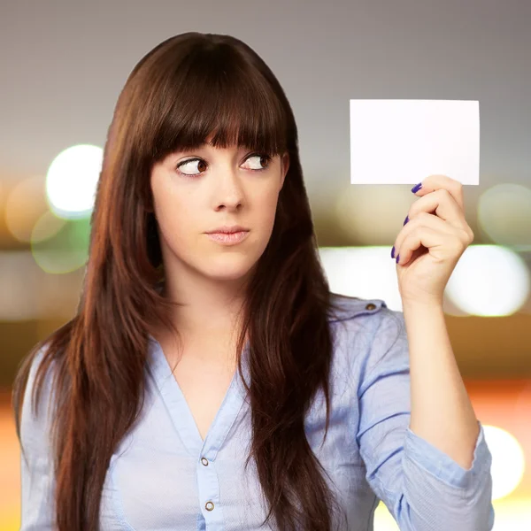 Portrait Of A Girl Holding Paper — Stock Photo, Image