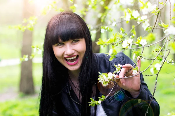 Happy woman outdoor — Stock Photo, Image