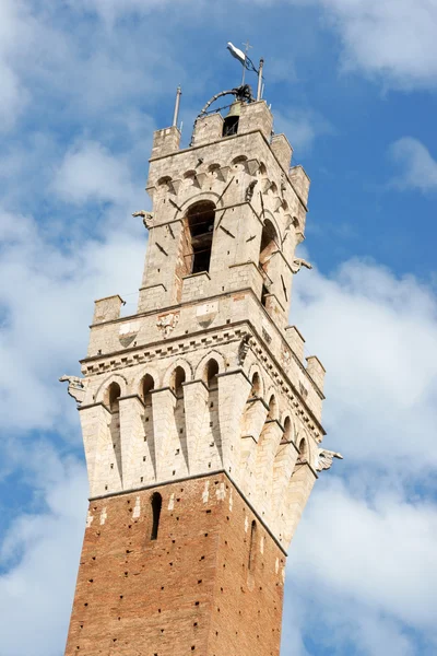 Torre del Mangia em Siena, Italia — Fotografia de Stock