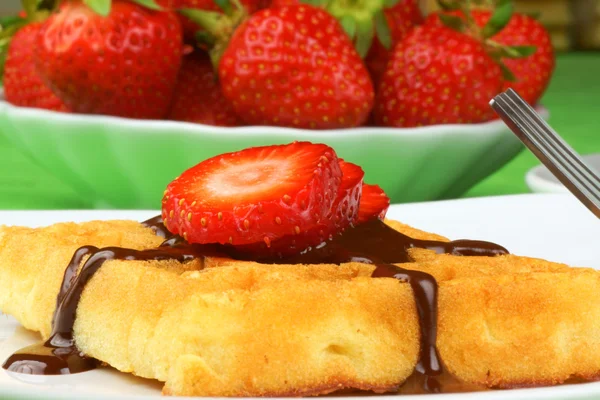 Waffle with chocolate and strawberry — Stock Photo, Image