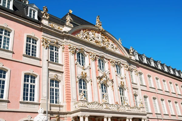 Prince väljare palace i trier, Tyskland — Stockfoto