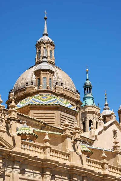 萨拉戈萨支柱的圣母大教堂-大教堂 — 图库照片