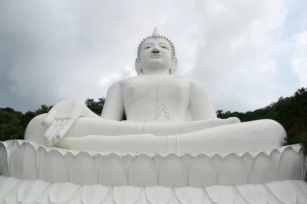 Fehér buddha szobor — Stock Fotó