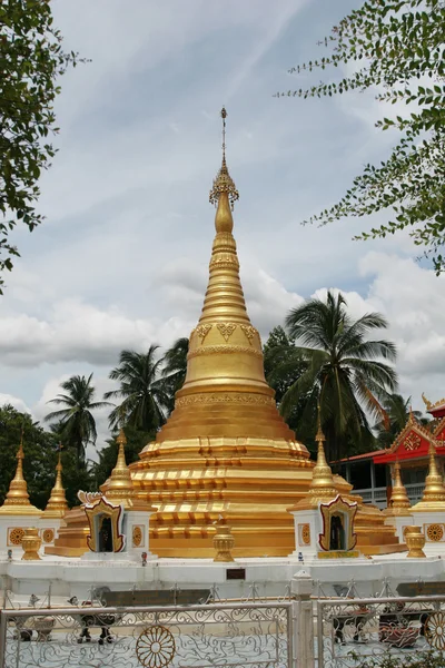 Golden Pagoda — Stock Photo, Image