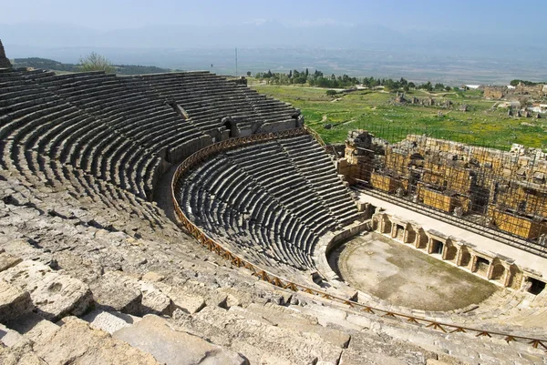 Ruins of amphitheater in Hierapolis,Turkey,Pamukkale. — Stock Photo, Image