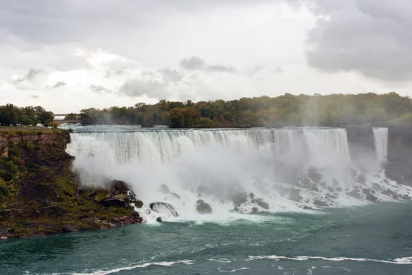 Красивый вид на Ниагарский водопад — стоковое фото
