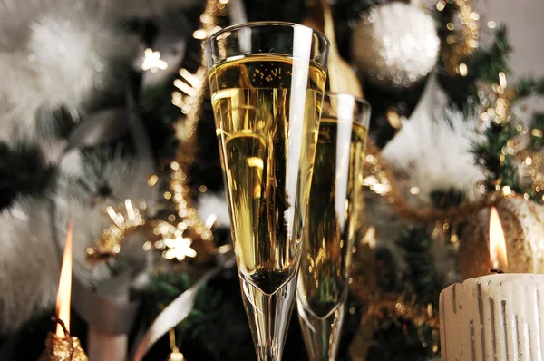 Шампанське чекає Різдва — стокове фото