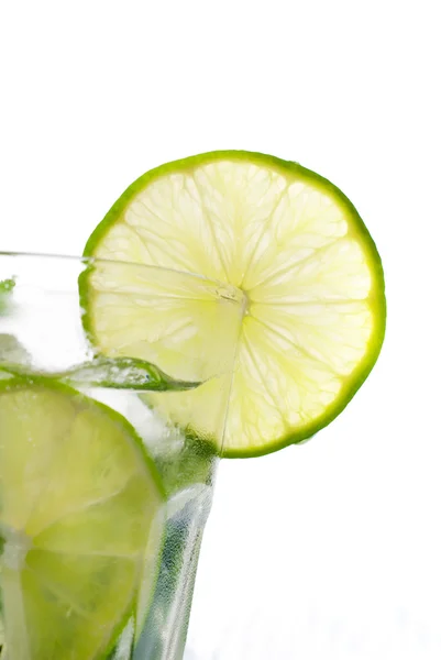 Szkło zielone limonki — Zdjęcie stockowe