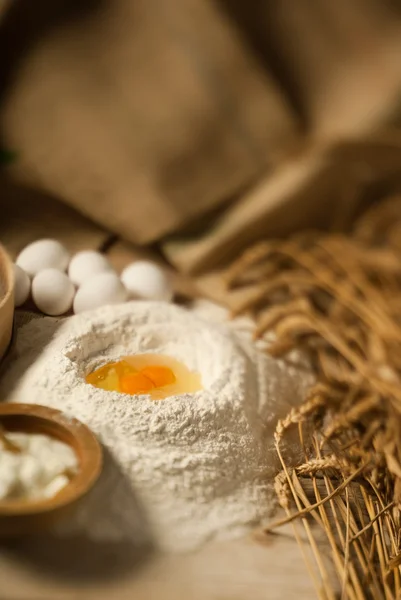 Wheat and eggs — Stock Photo, Image