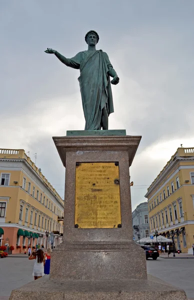 Pomnik księcia richelieu w odessa.primorsky boulevard.june, 2012. — Zdjęcie stockowe
