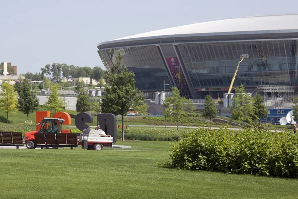 Стадион "Донбасс Арена" готовится — стоковое фото