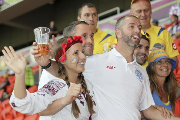Inghilterra fan tra i tifosi ucraini — Foto Stock