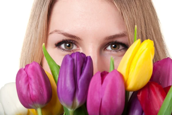 Piękna kobieta z tulipanów — Zdjęcie stockowe