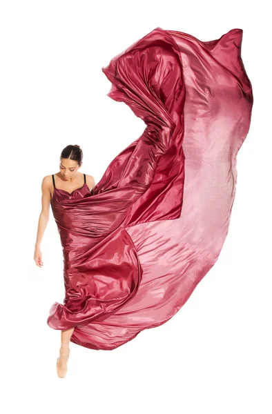 Χορευτής μπαλέτου στο ιπτάμενο φόρεμα — Φωτογραφία Αρχείου