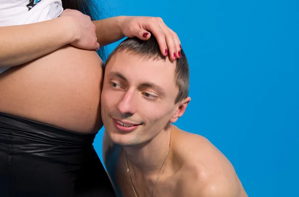 Portrait père d'enfant près du ventre — Photo