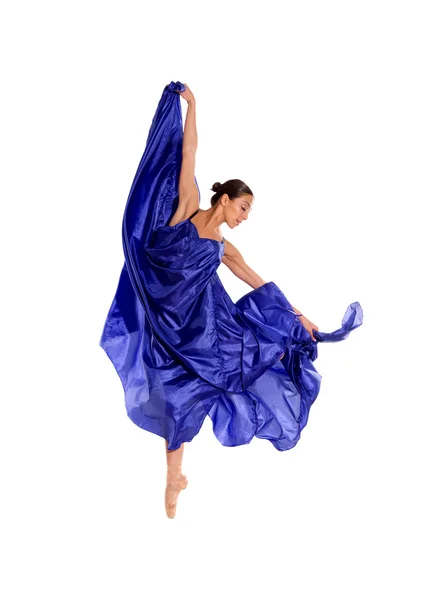 Bailarina de ballet en vestido de raso volador —  Fotos de Stock