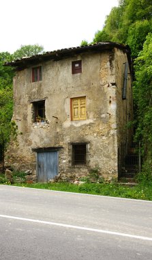 House in ruinous condition in Cercs clipart