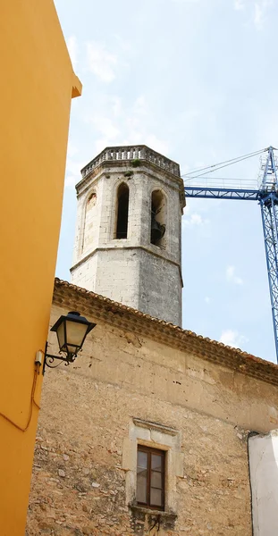 Glockenturm der Kirche Sant Julia in el arbós — Stockfoto