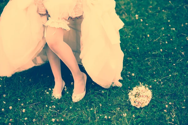 Esküvői kiegészítők menyasszony — Stock Fotó