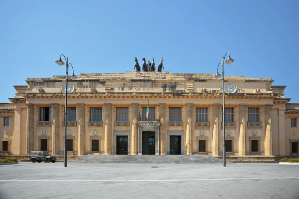 Edificio de la corte en Messina —  Fotos de Stock